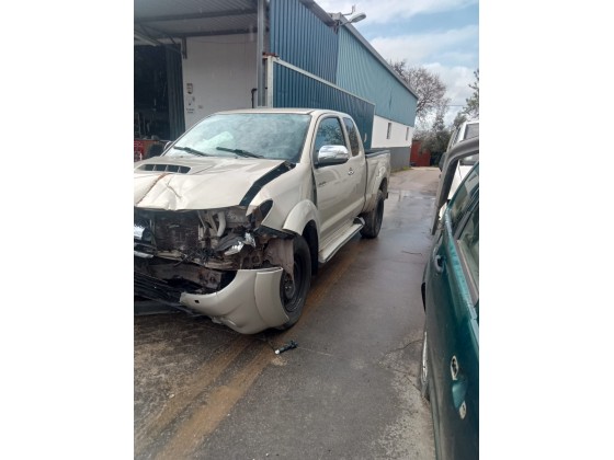 Toyota Hilux 2.5 D4D 145cv 2015 para peças